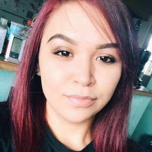 Meet your Posher, Dakota